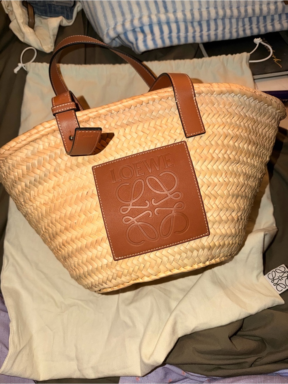 Loewe Raffia medium basket Tote bag Natural Tan